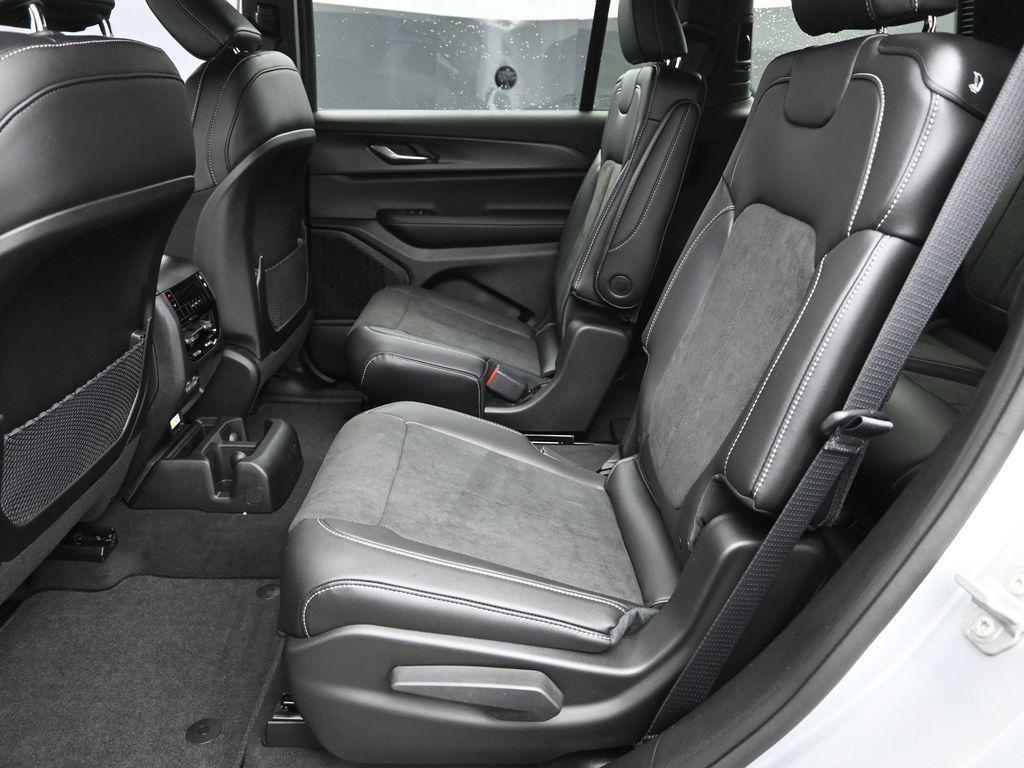 new 2025 Jeep Grand Cherokee L car, priced at $42,230