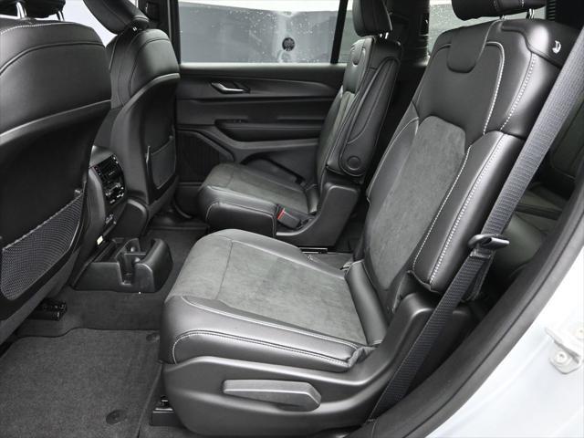 new 2025 Jeep Grand Cherokee L car, priced at $42,572