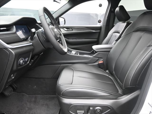 new 2025 Jeep Grand Cherokee L car, priced at $46,942