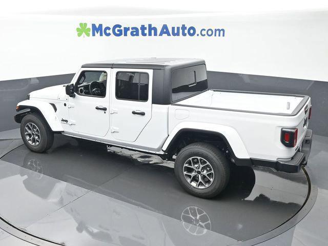 new 2024 Jeep Gladiator car, priced at $40,770