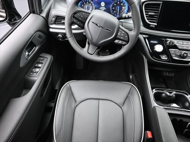 new 2025 Chrysler Pacifica car, priced at $48,411