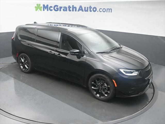 new 2025 Chrysler Pacifica car, priced at $48,411