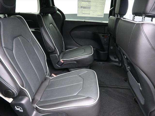 new 2025 Chrysler Pacifica car, priced at $48,411