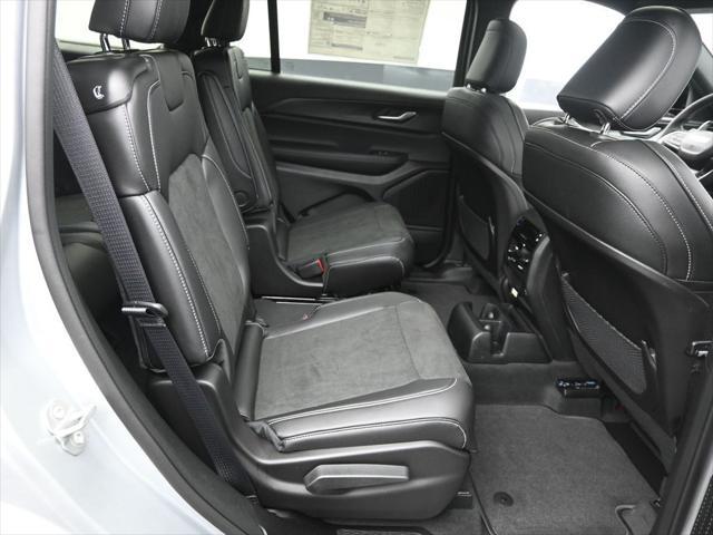 new 2025 Jeep Grand Cherokee L car, priced at $42,572