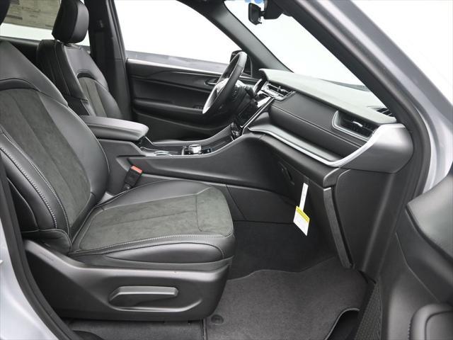 new 2025 Jeep Grand Cherokee L car, priced at $42,572