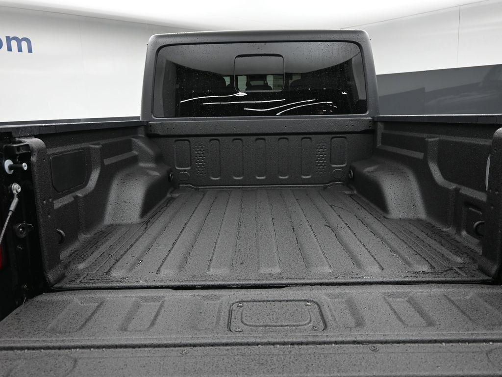 new 2025 Jeep Gladiator car, priced at $44,222