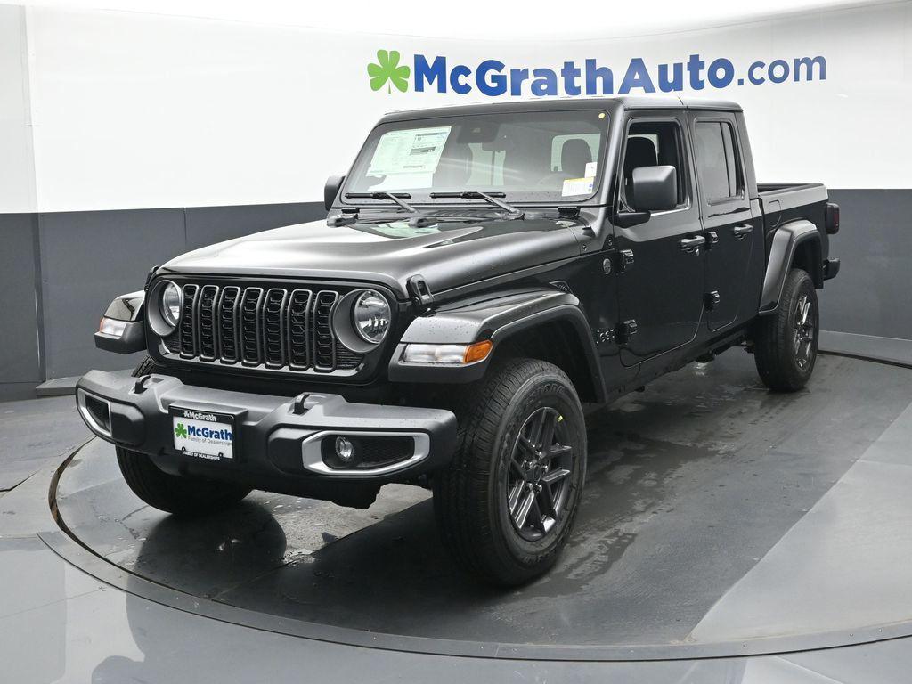 new 2025 Jeep Gladiator car, priced at $44,222
