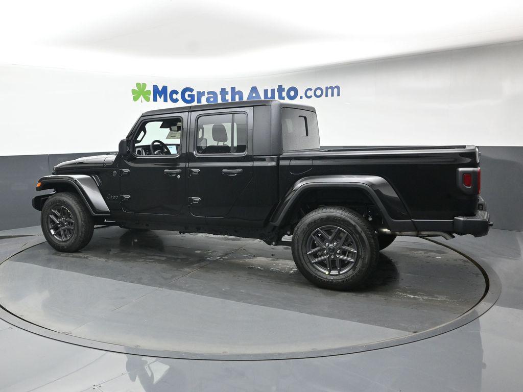 new 2025 Jeep Gladiator car, priced at $44,222