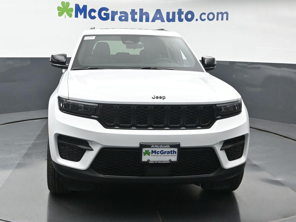 new 2025 Jeep Grand Cherokee car, priced at $42,385