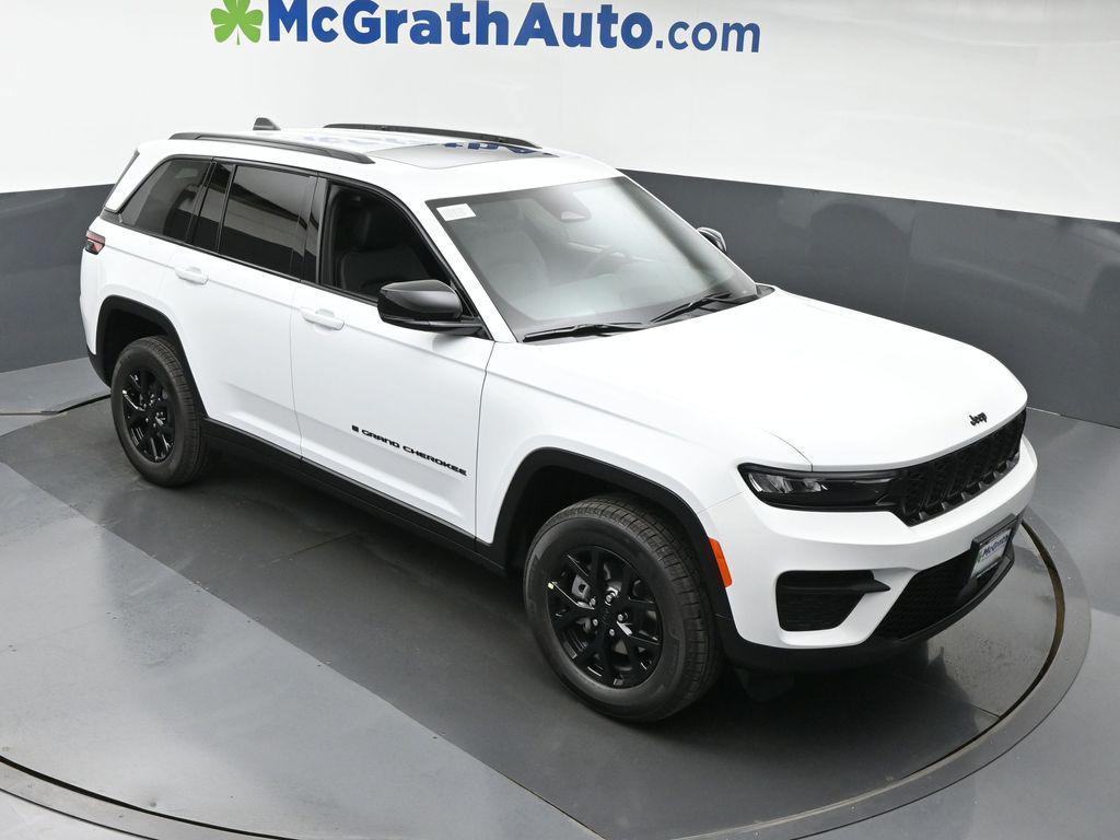 new 2025 Jeep Grand Cherokee car, priced at $37,635