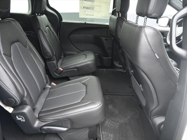 new 2025 Chrysler Voyager car, priced at $39,613