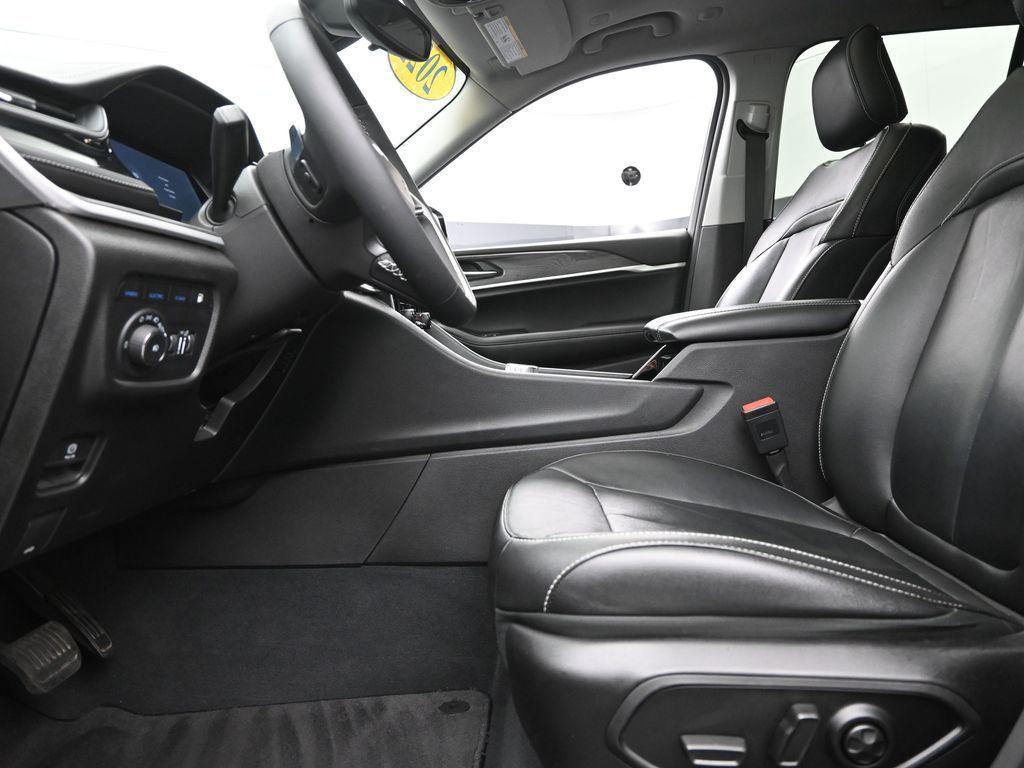 used 2022 Jeep Grand Cherokee 4xe car, priced at $30,900