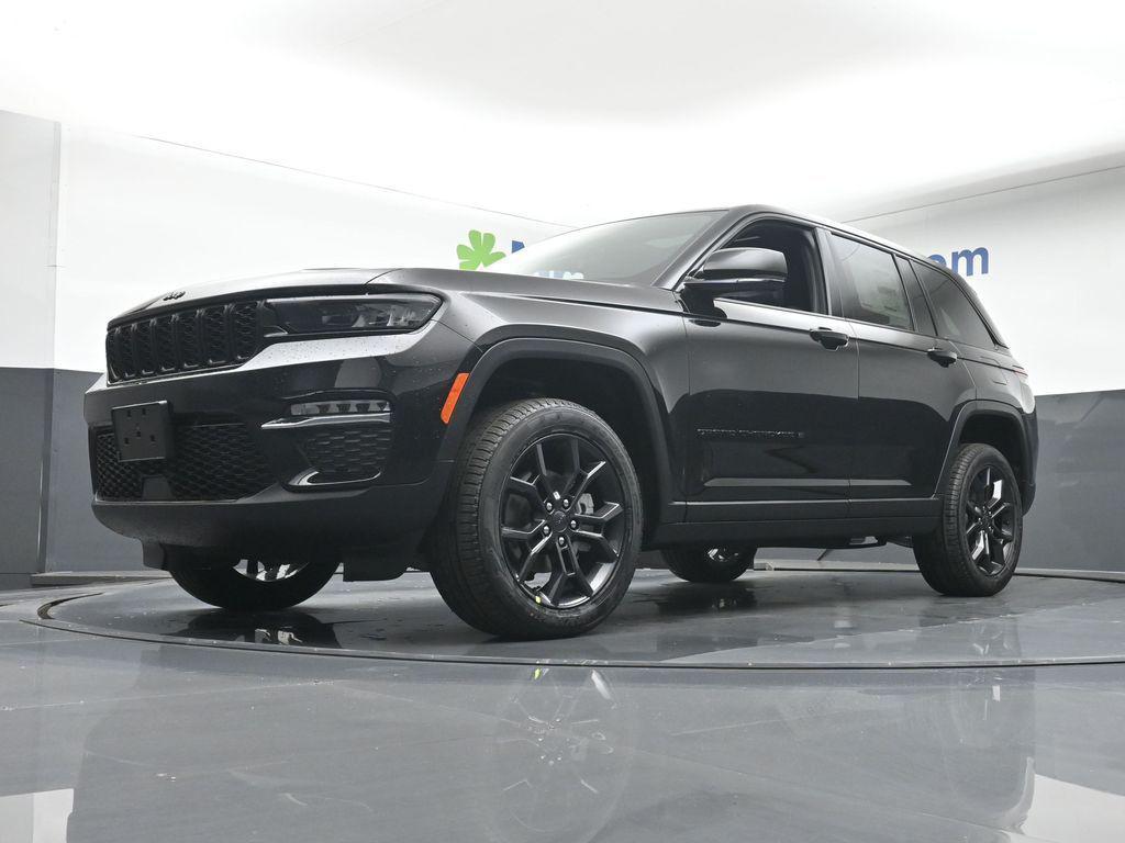 new 2025 Jeep Grand Cherokee car, priced at $49,480