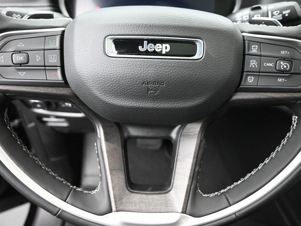 new 2025 Jeep Grand Cherokee car, priced at $49,480
