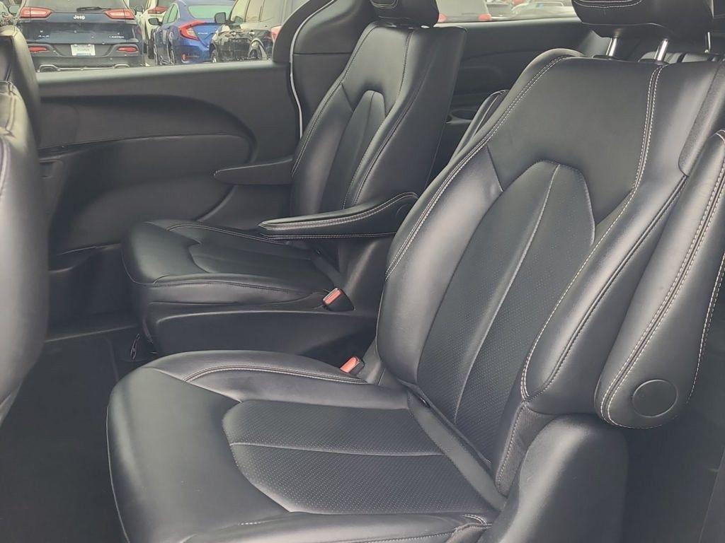 used 2024 Chrysler Pacifica Hybrid car, priced at $31,490