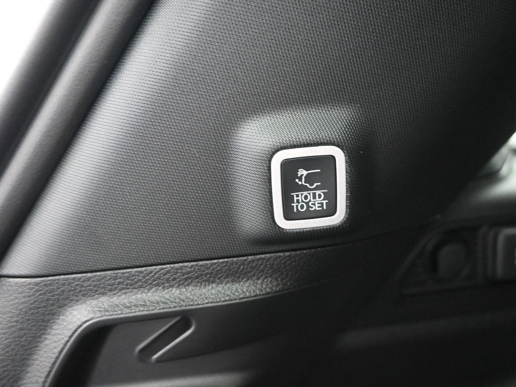 new 2025 Jeep Grand Cherokee car, priced at $43,760