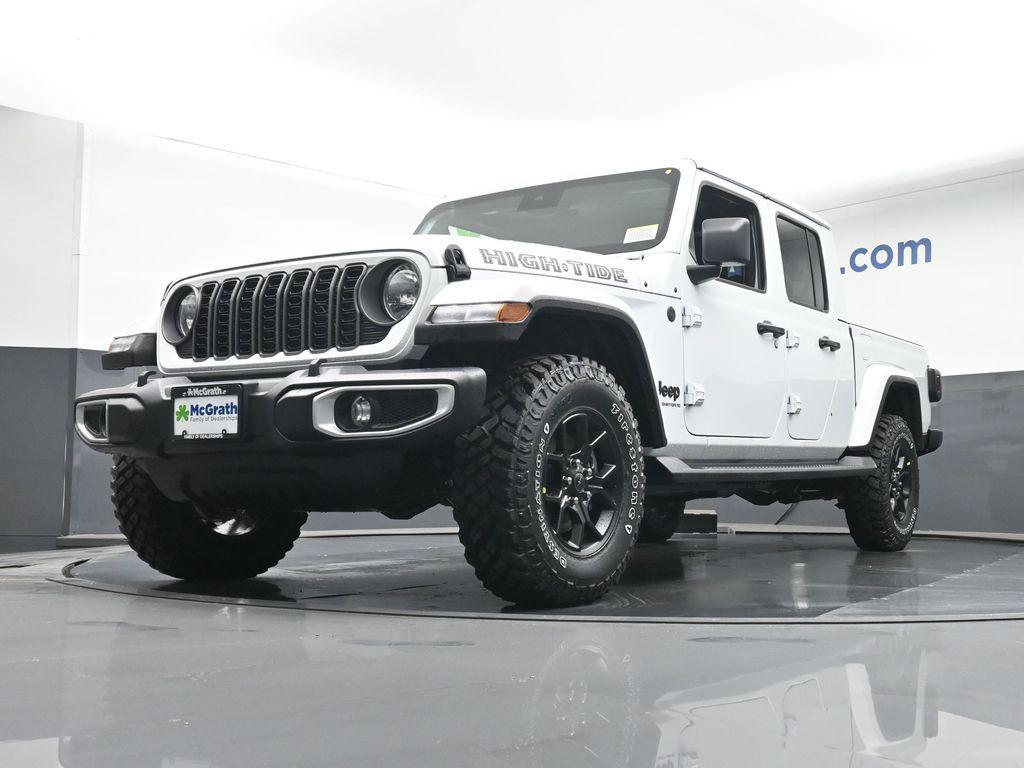 new 2025 Jeep Gladiator car, priced at $45,840