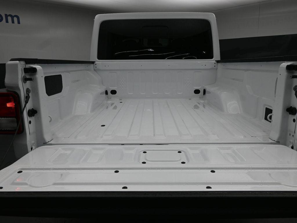 new 2025 Jeep Gladiator car, priced at $45,840