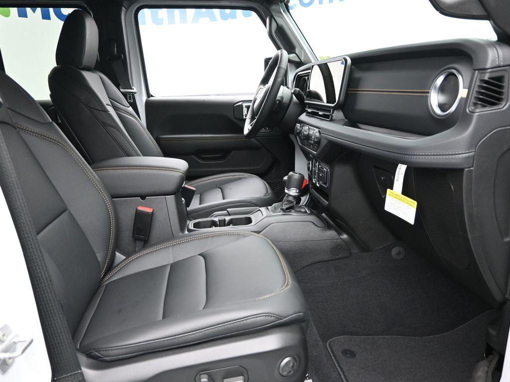 new 2025 Jeep Gladiator car, priced at $45,840