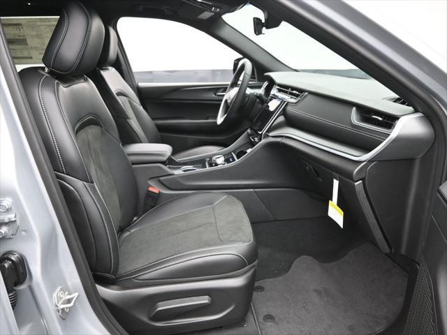 new 2025 Jeep Grand Cherokee L car, priced at $42,572