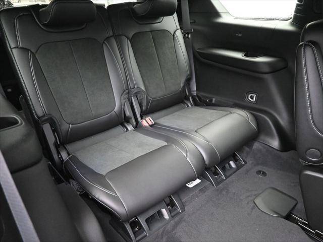 new 2025 Jeep Grand Cherokee L car, priced at $42,572