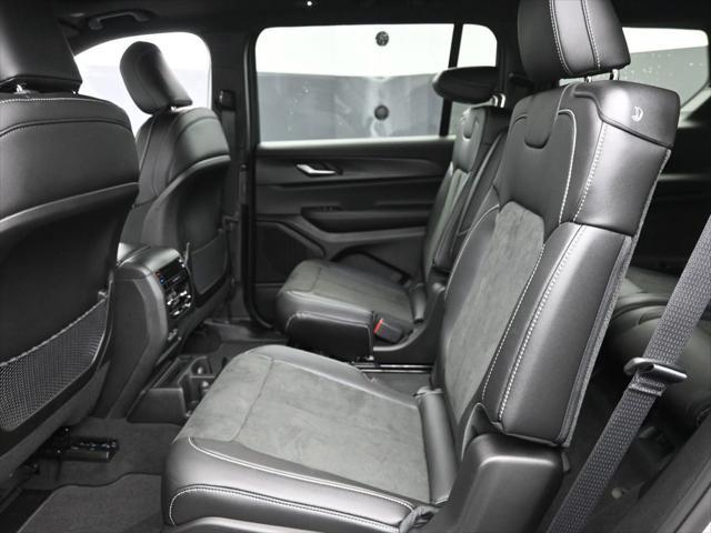 new 2025 Jeep Grand Cherokee L car, priced at $42,572