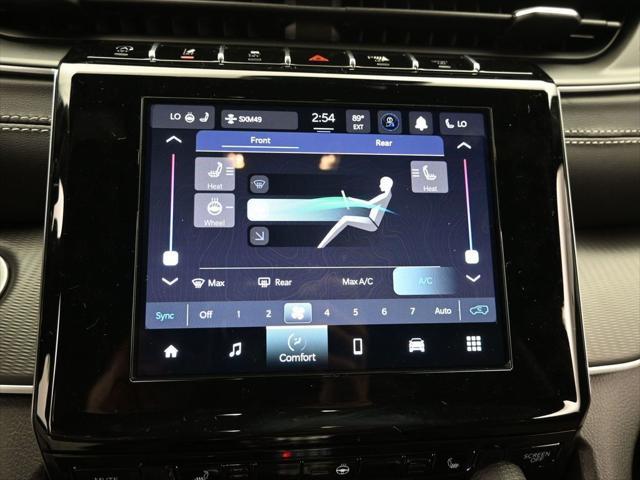 new 2025 Jeep Grand Cherokee L car, priced at $42,572