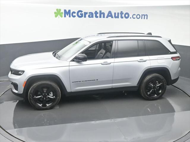 used 2023 Jeep Grand Cherokee car, priced at $38,900