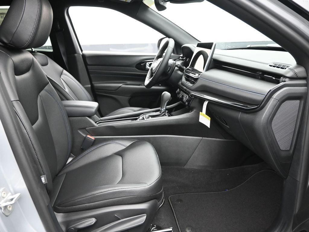 new 2026 Jeep Compass car, priced at $37,120