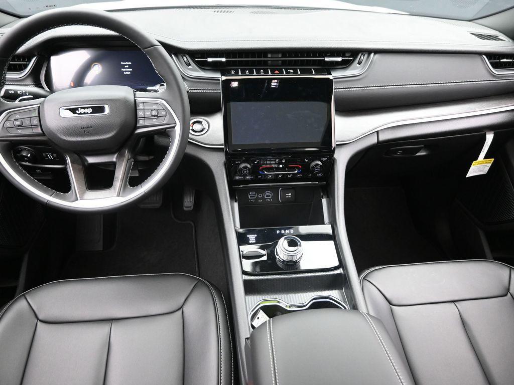 new 2025 Jeep Grand Cherokee L car, priced at $46,015