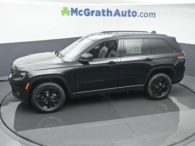 new 2025 Jeep Grand Cherokee car, priced at $43,030