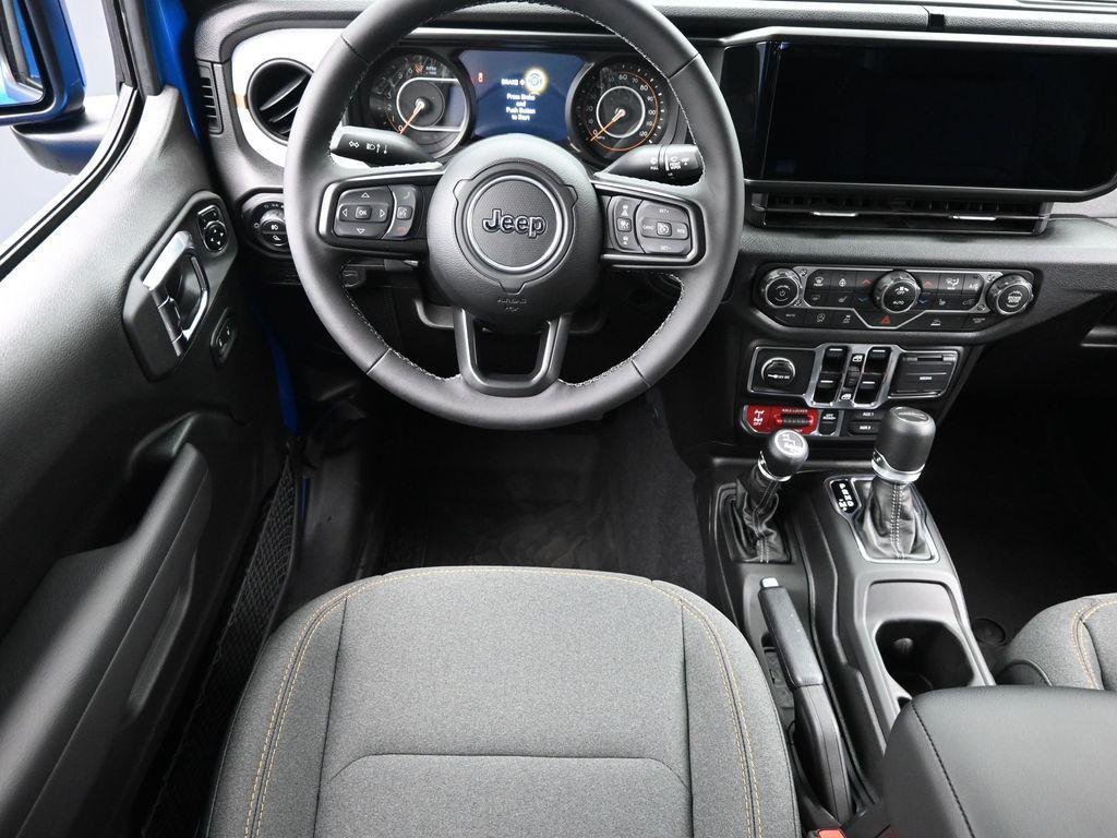 new 2025 Jeep Gladiator car, priced at $42,885