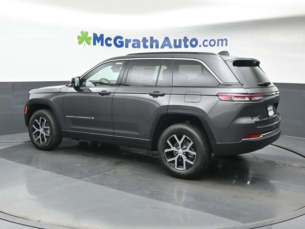 new 2025 Jeep Grand Cherokee car, priced at $44,755