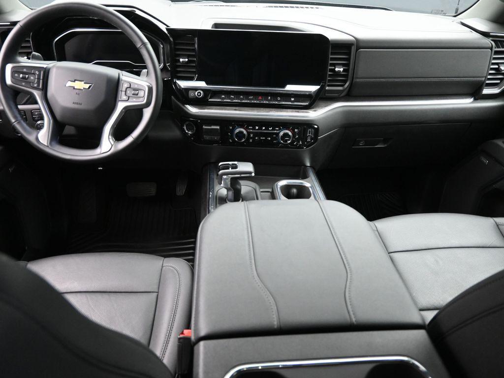 used 2025 Chevrolet Silverado 1500 car, priced at $54,988