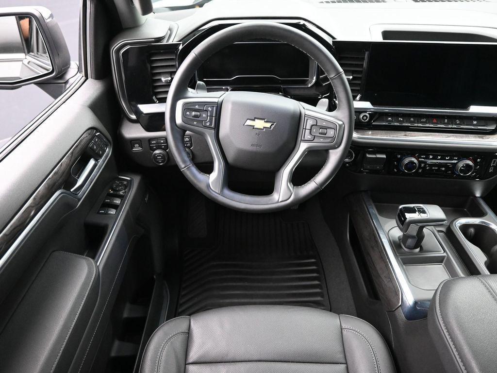 used 2025 Chevrolet Silverado 1500 car, priced at $54,988