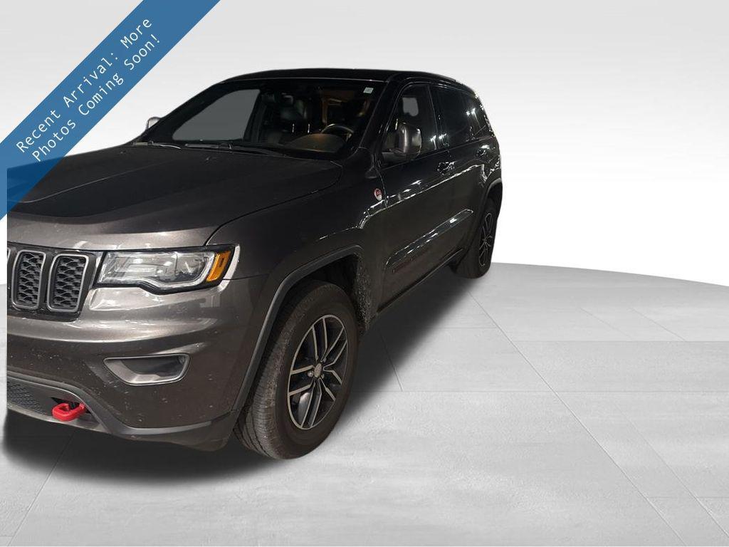 used 2017 Jeep Grand Cherokee car, priced at $18,376