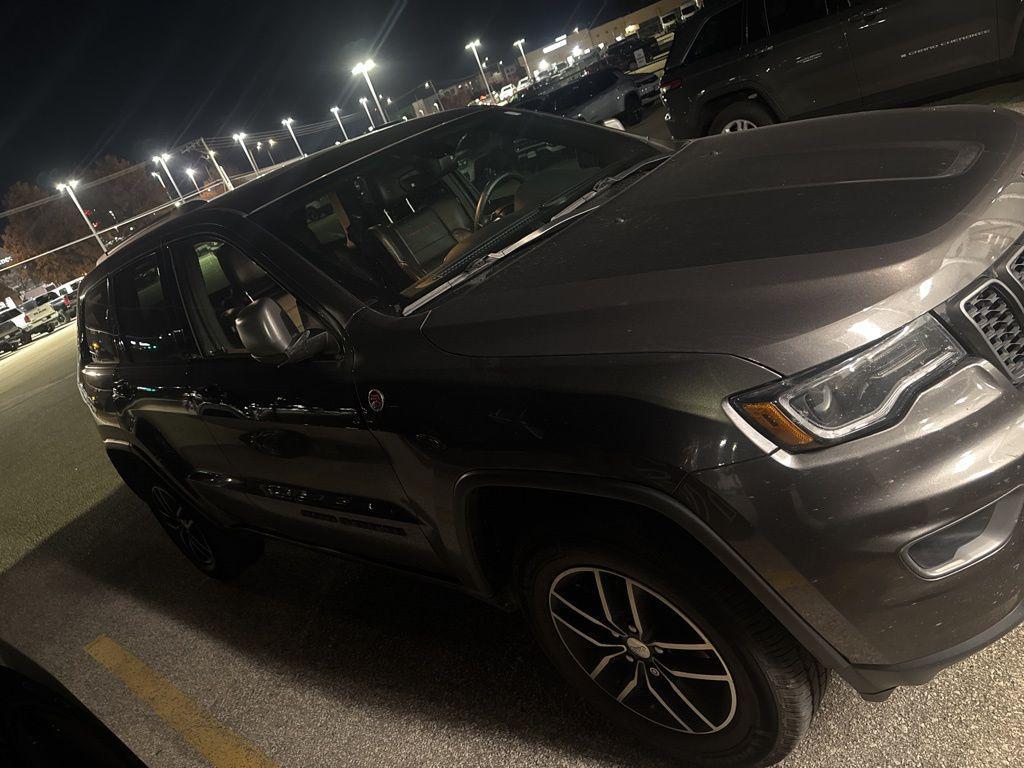used 2017 Jeep Grand Cherokee car, priced at $18,376
