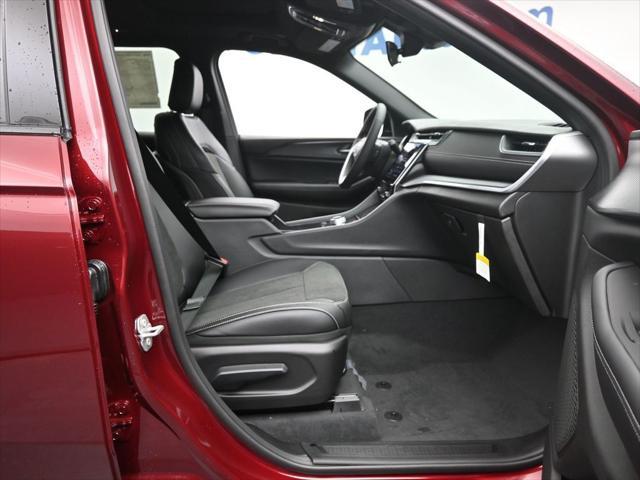 new 2025 Jeep Grand Cherokee L car, priced at $42,572