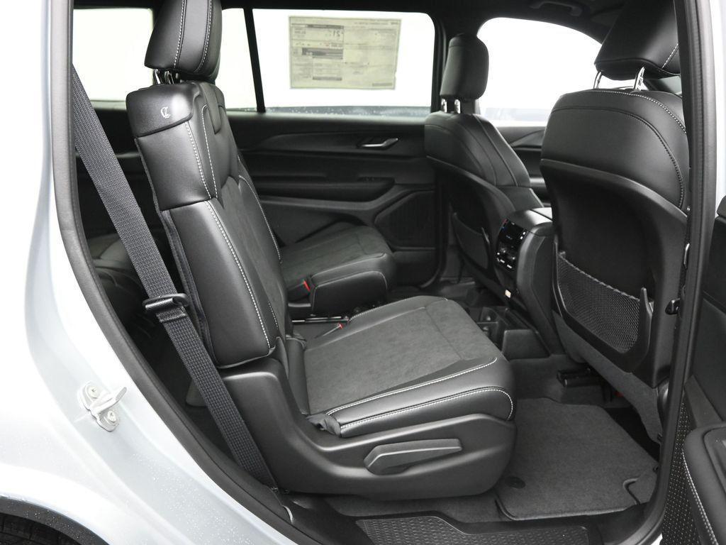 new 2025 Jeep Grand Cherokee L car, priced at $40,730
