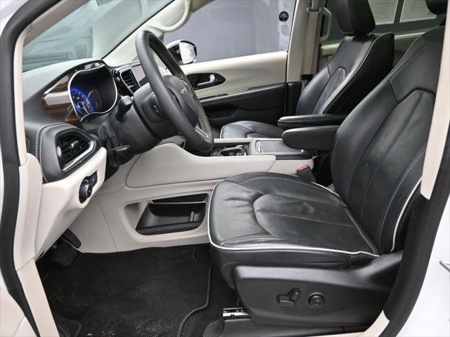 used 2023 Chrysler Pacifica car, priced at $33,700