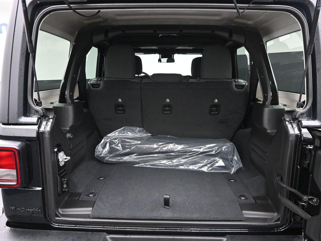 new 2025 Jeep Wrangler car, priced at $45,175