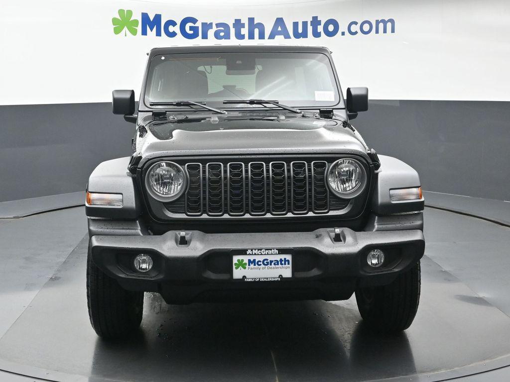 new 2025 Jeep Wrangler car, priced at $45,175