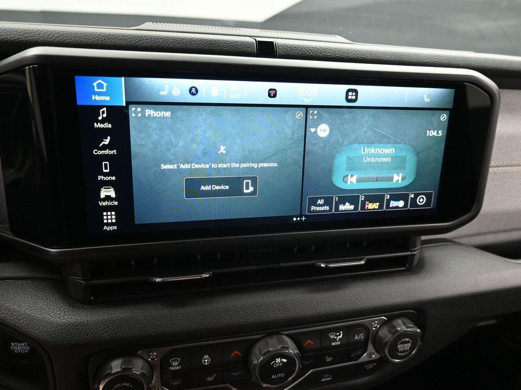 new 2025 Jeep Wrangler car, priced at $45,175