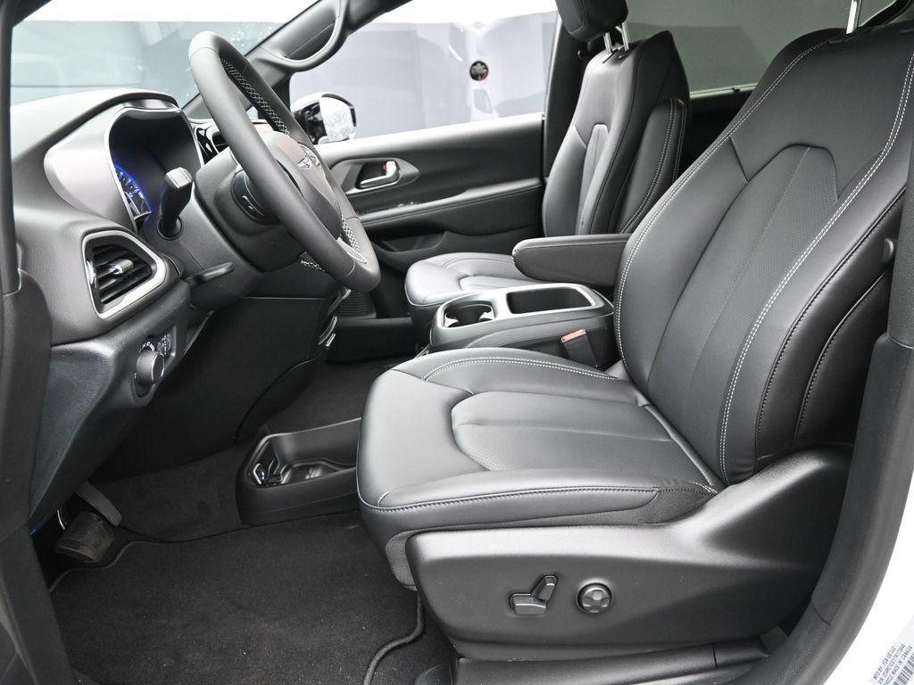 new 2026 Chrysler Voyager car, priced at $40,490