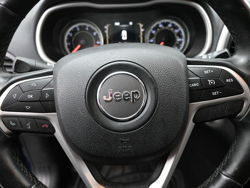 used 2014 Jeep Cherokee car, priced at $12,500