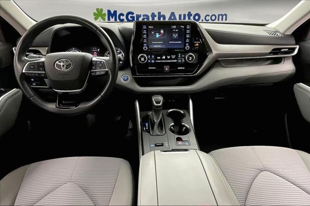 used 2021 Toyota Highlander Hybrid car, priced at $29,589