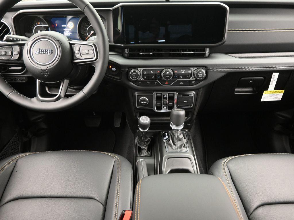 new 2025 Jeep Gladiator car, priced at $43,122