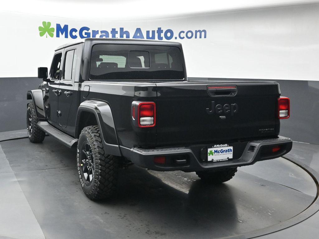 new 2025 Jeep Gladiator car, priced at $43,122