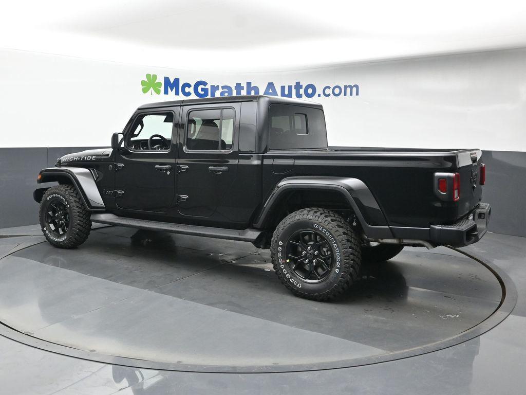 new 2025 Jeep Gladiator car, priced at $43,122