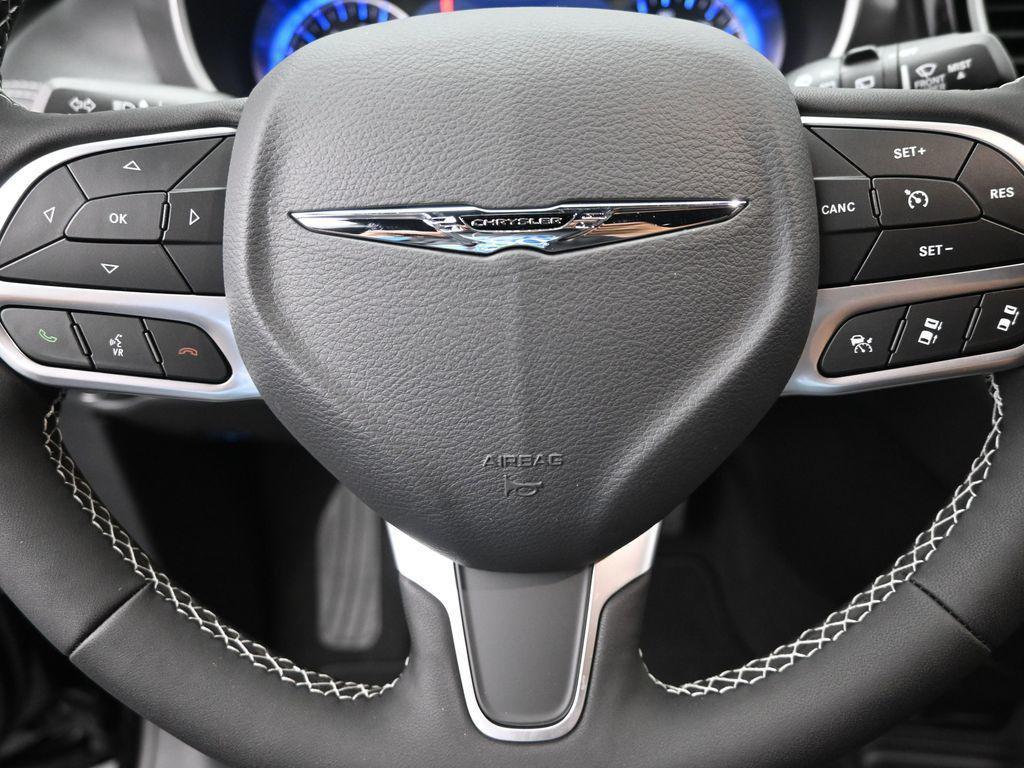 new 2026 Chrysler Pacifica car, priced at $45,435